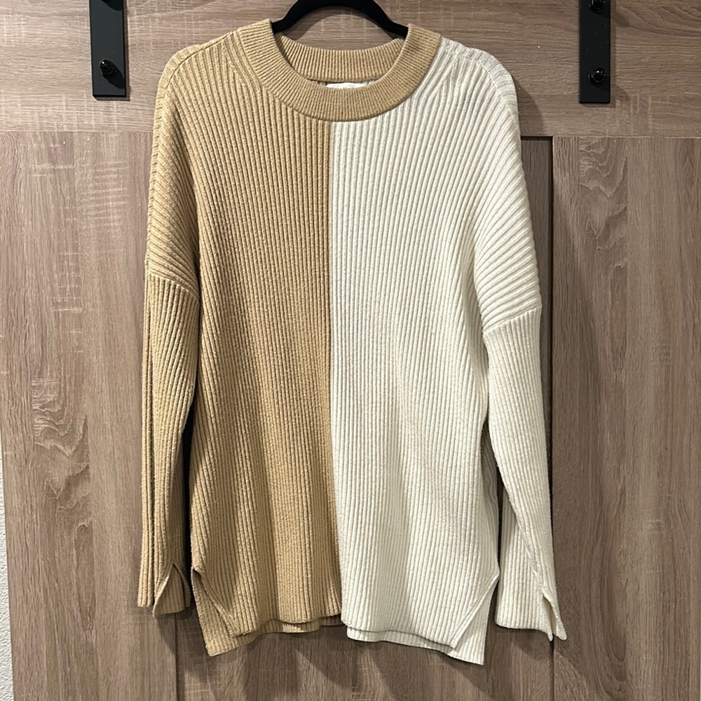 Two-Tone Ribbed Sweater for women